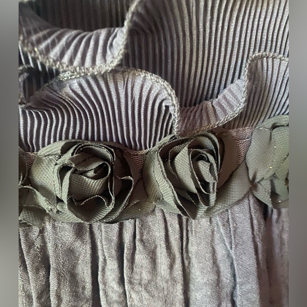 Ya Los Angeles grey mini dress with ruffles, and flowers very y2k junior size M - Picture 7 of 7